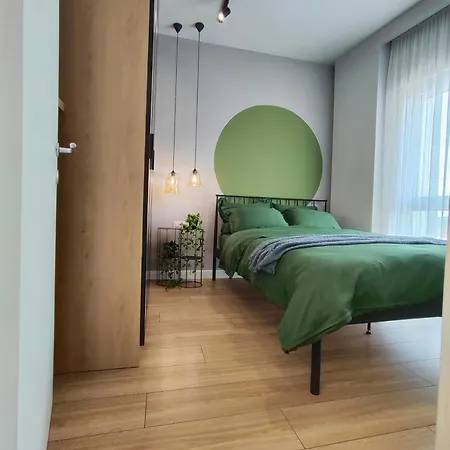 Free Parking Lägenhet Tirana