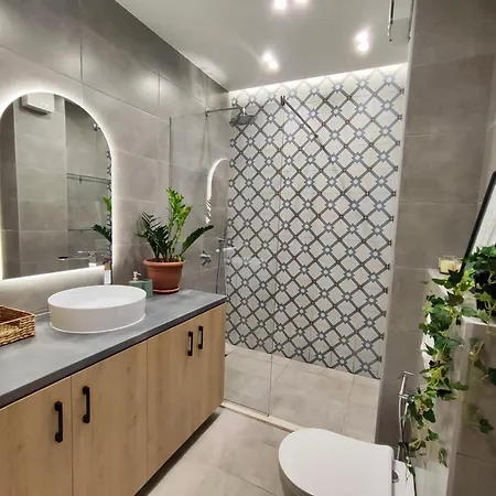 Free Parking アパート ティラナ